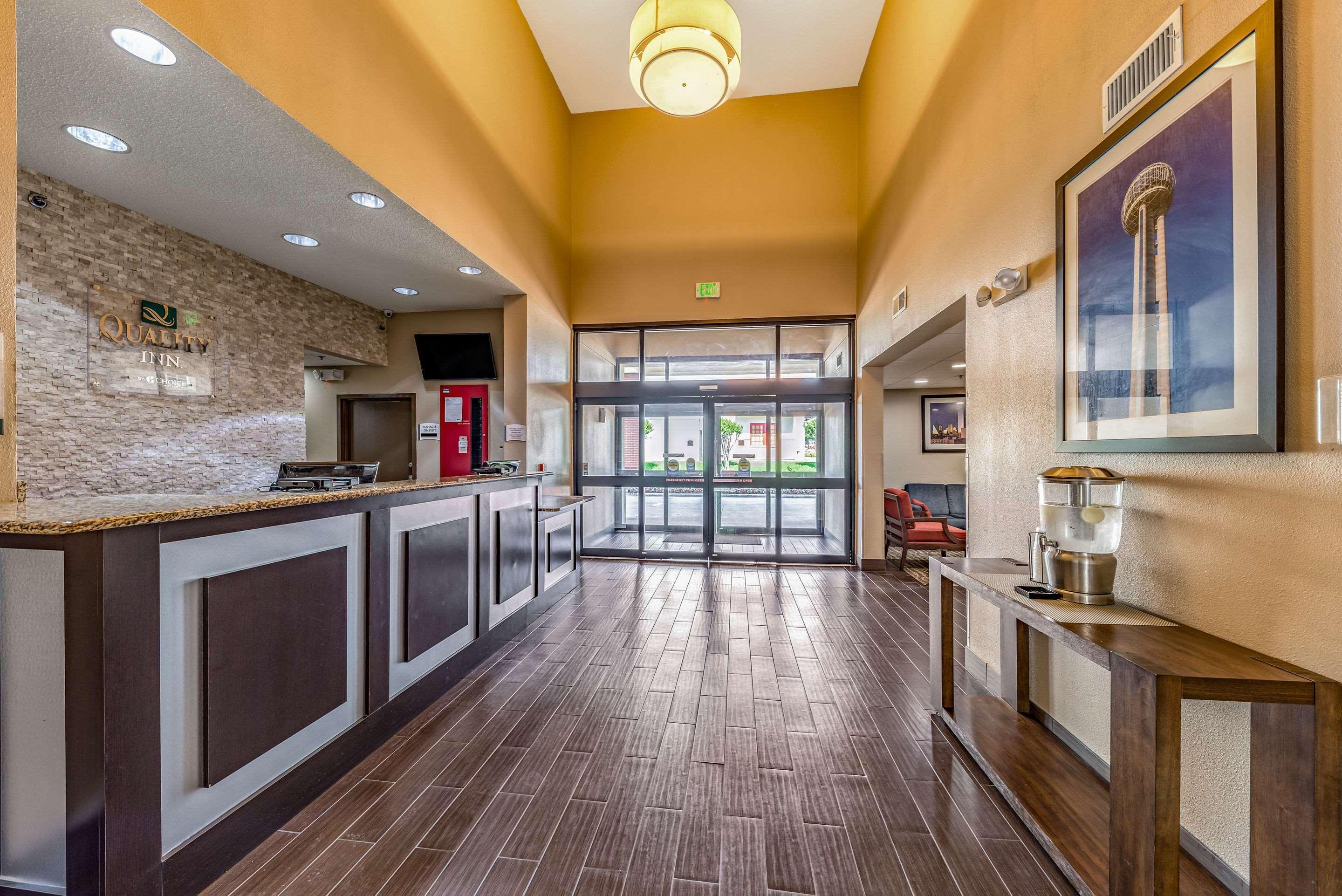 Quality Inn West Plano - Dallas Eksteriør bilde